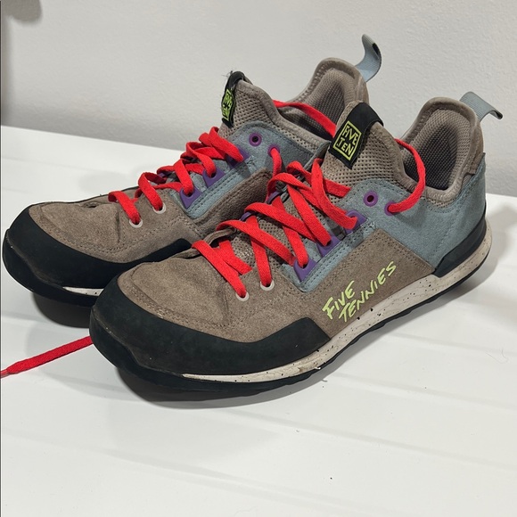 adidas Other - Adidas Five Tennies Cycling/Hiking sneaker